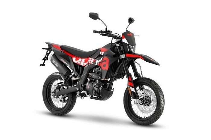 Aprilia Serang Kawasaki Pakai Motor Supermoto Baru Cuma 125 cc Tapi Tenaga Lebih Galak dari KLX150SM