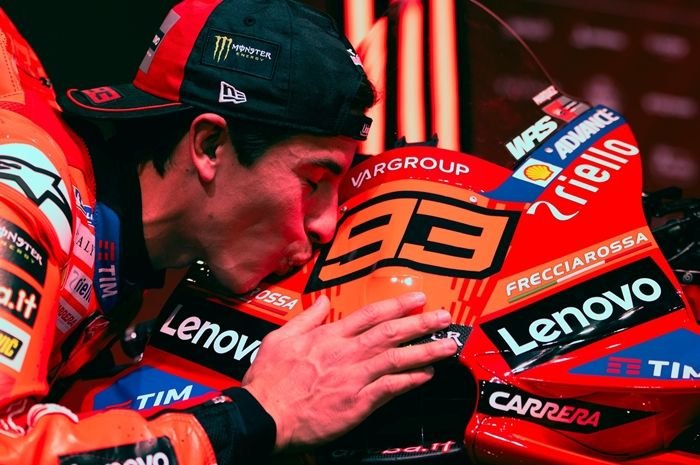 Benarkah Marc Marquez Gabung Ducati Biar Penjualan Motornya Laris?